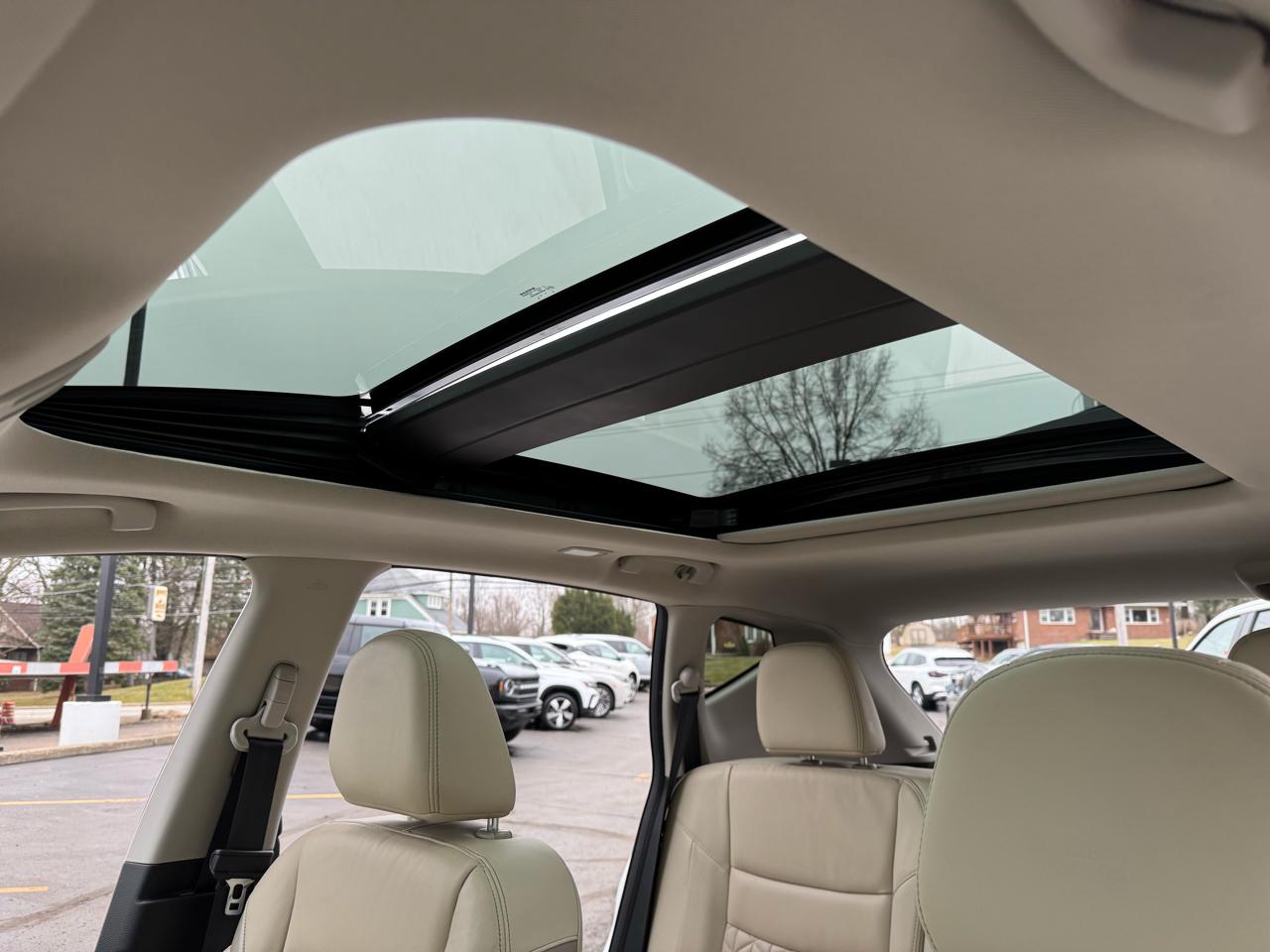 Nissan Murano AWD Platinum 2023