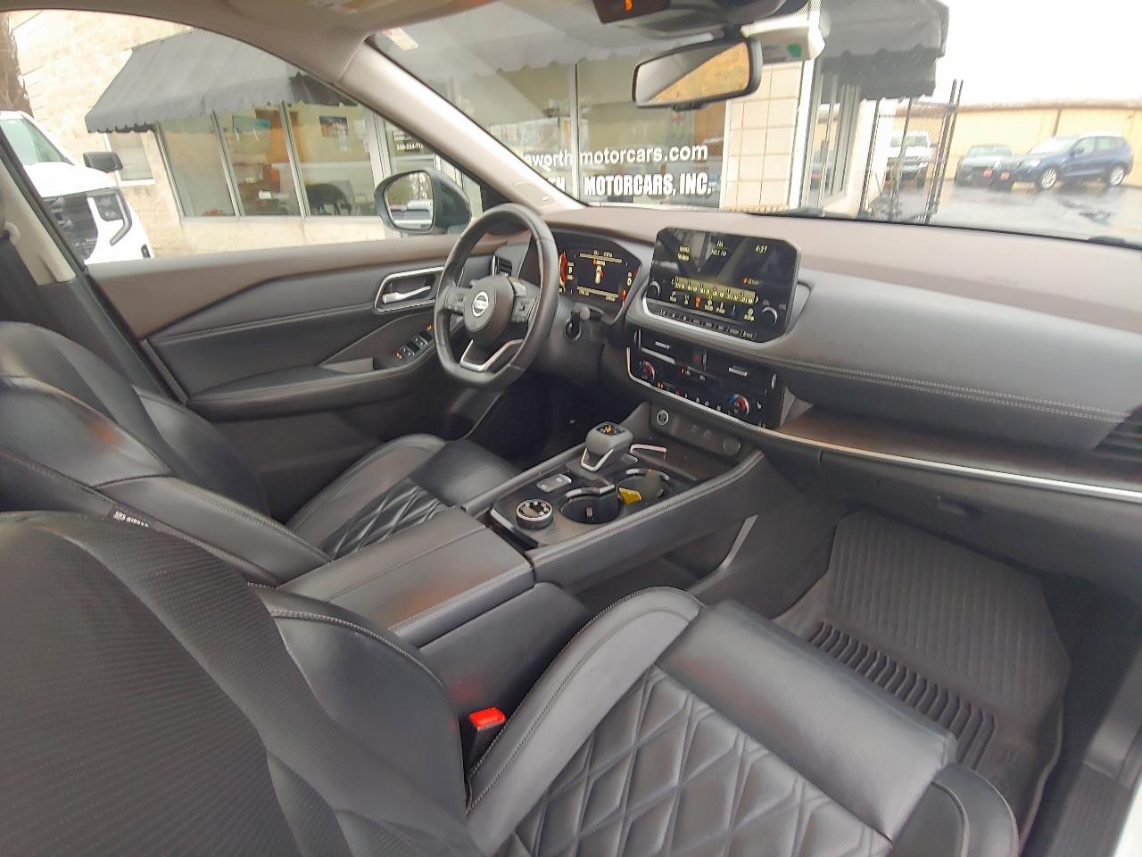 Nissan Rogue AWD Platinum 2021