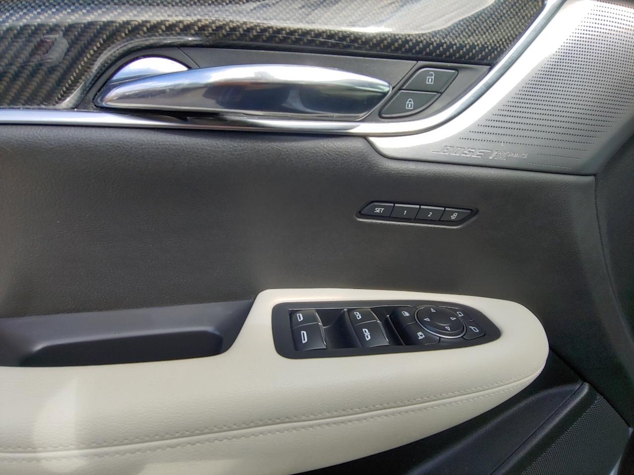 Cadillac XT6 AWD 4dr Sport 2021