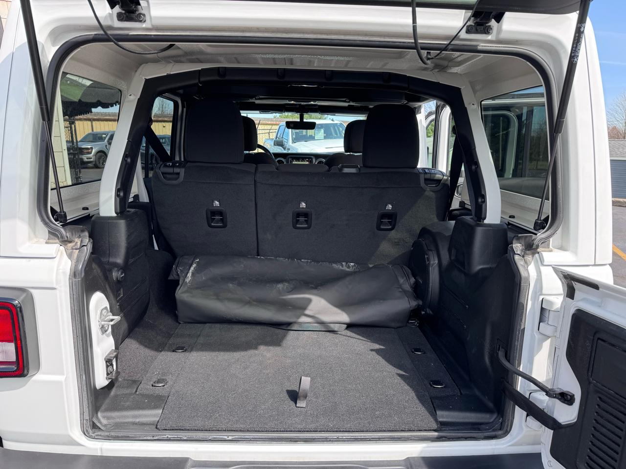 Jeep Wrangler Sahara 4 Door 4x4 2023