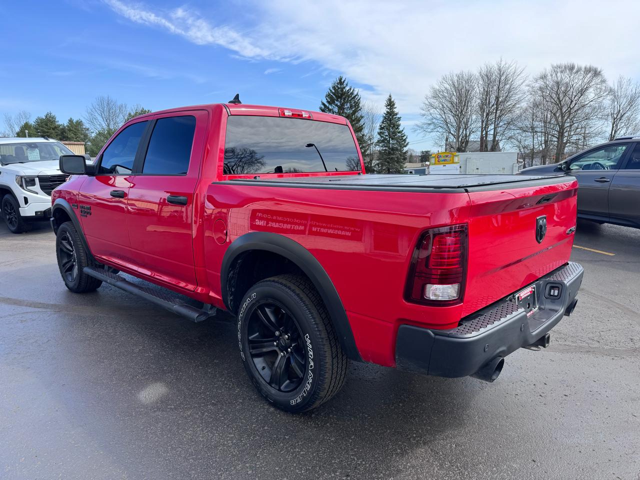 RAM 1500 Classic Warlock 4x4 Crew Cab 5'7" Box 2024