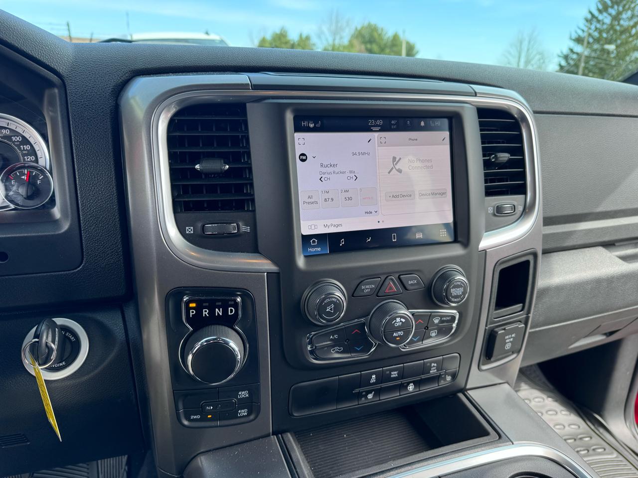 RAM 1500 Classic Warlock 4x4 Crew Cab 5'7" Box 2024