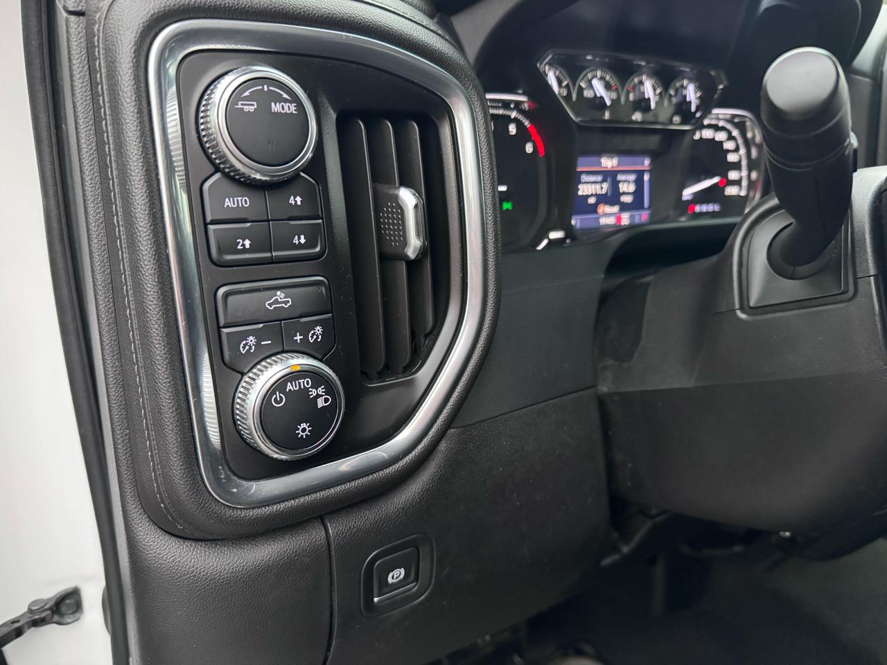 GMC Sierra 1500 Limited 4WD Crew Cab 157" SLE 2022