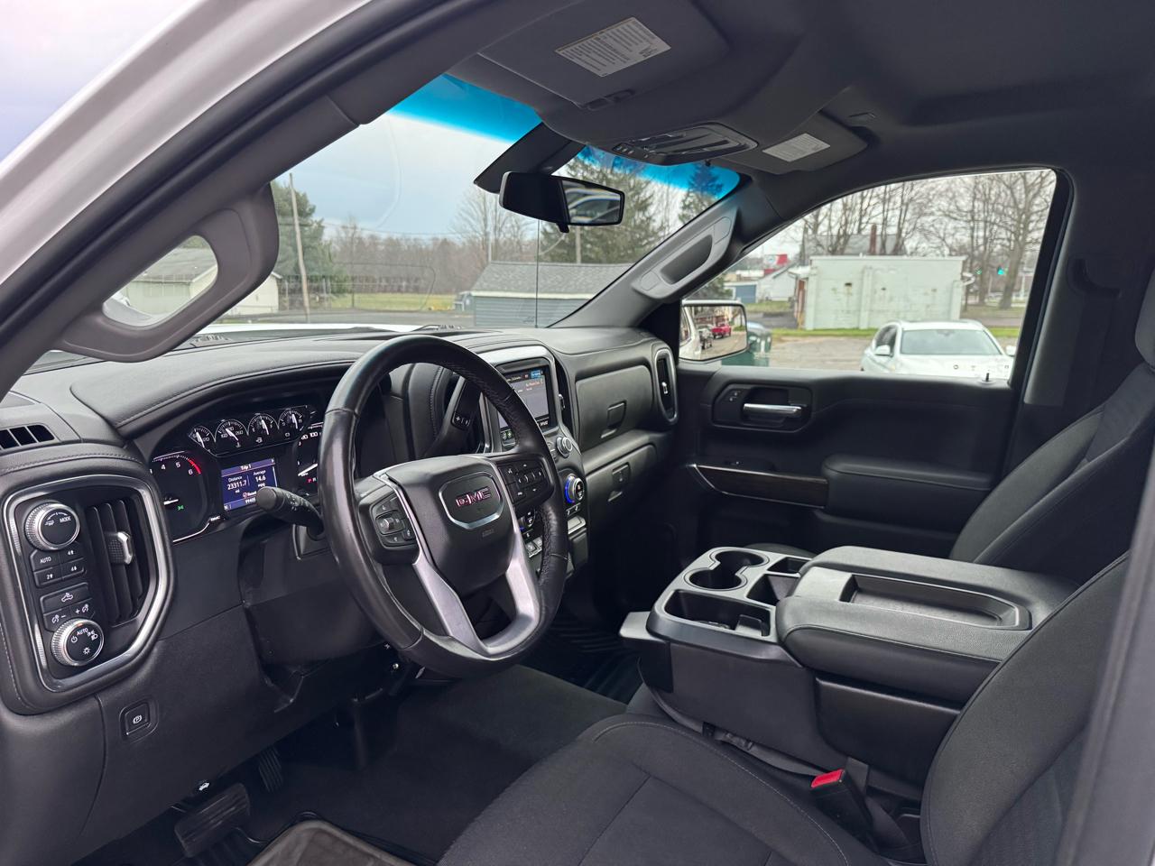 GMC Sierra 1500 Limited 4WD Crew Cab 157" SLE 2022