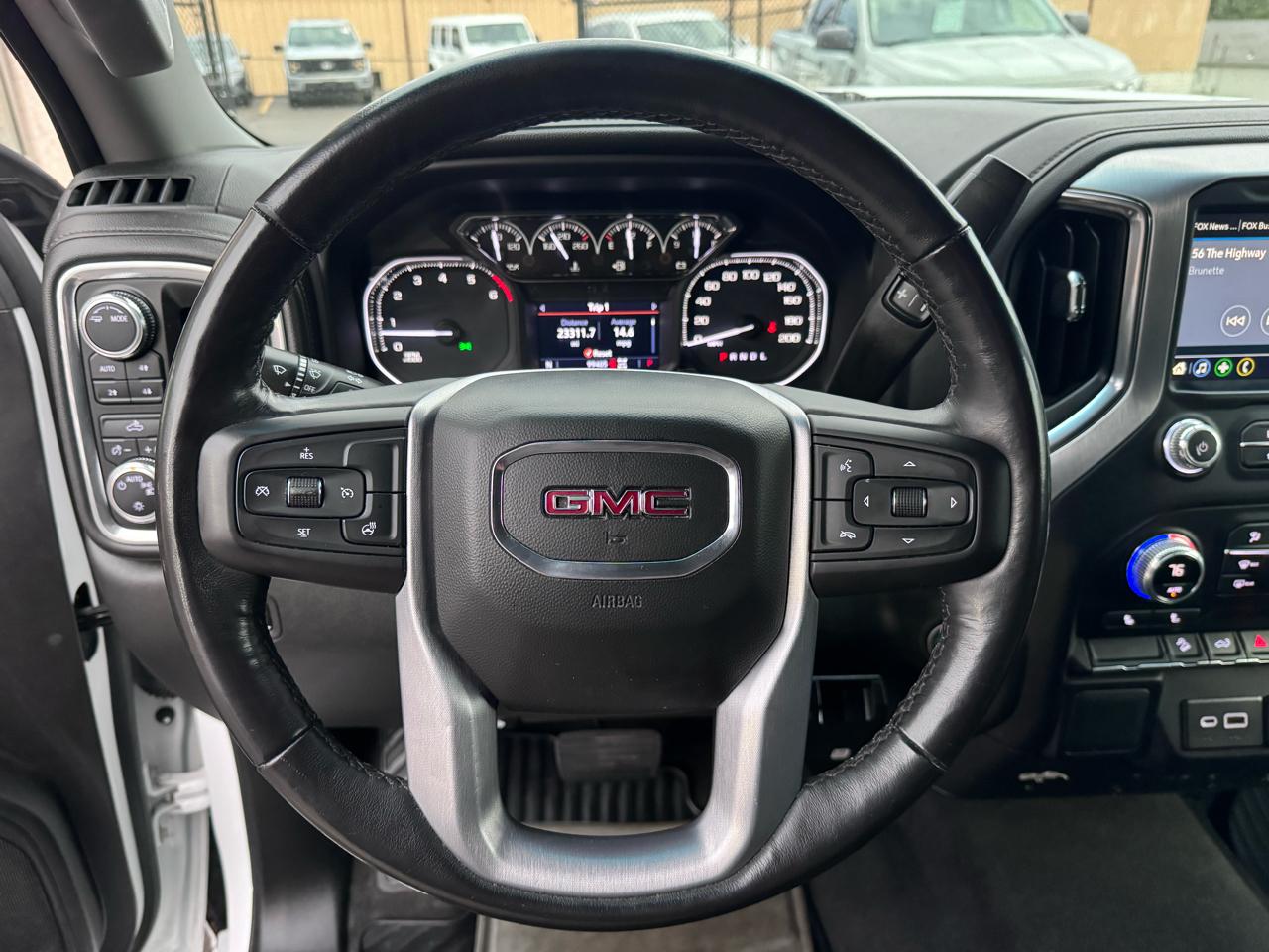 GMC Sierra 1500 Limited 4WD Crew Cab 157" SLE 2022