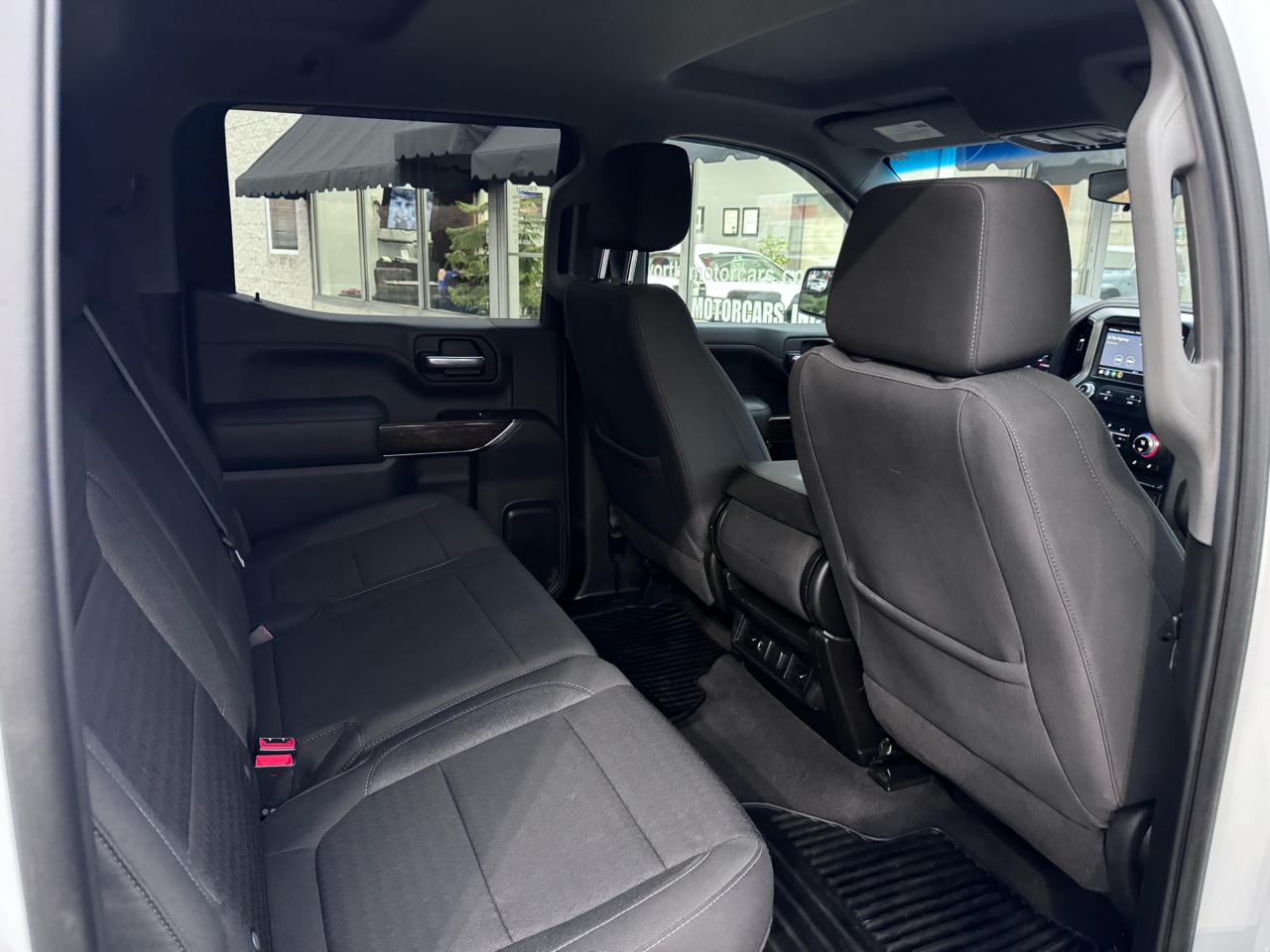 GMC Sierra 1500 Limited 4WD Crew Cab 157" SLE 2022