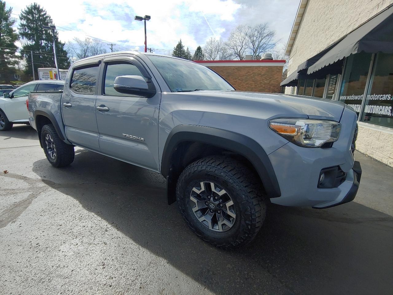 Toyota Tacoma TRD Off Road Double Cab 5' Bed V6 4x4 AT (Natl) 2018