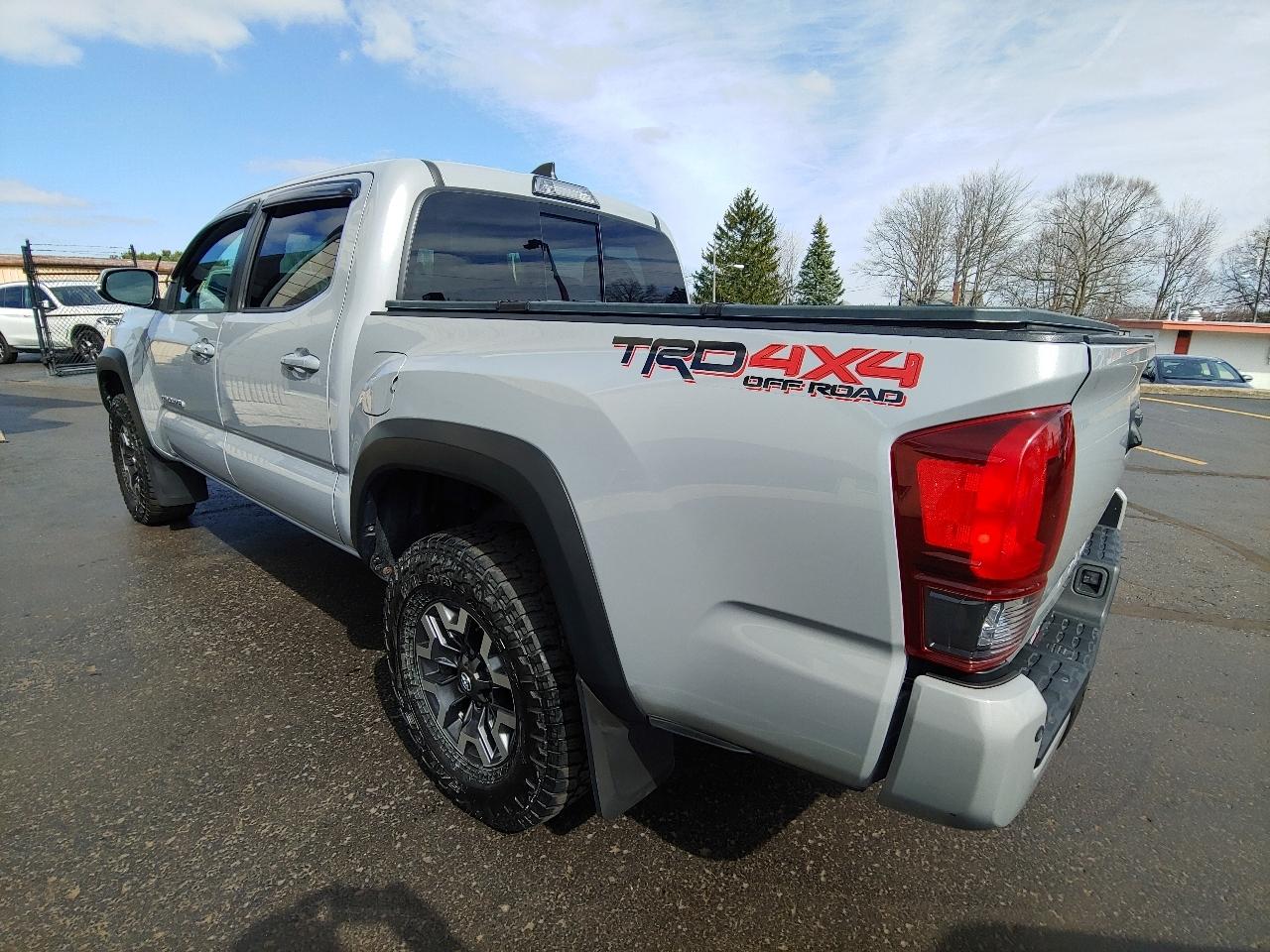 Toyota Tacoma TRD Off Road Double Cab 5' Bed V6 4x4 AT (Natl) 2018