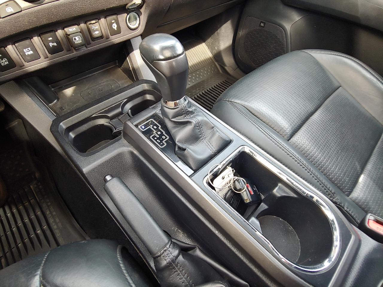 Toyota Tacoma TRD Off Road Double Cab 5' Bed V6 4x4 AT (Natl) 2018