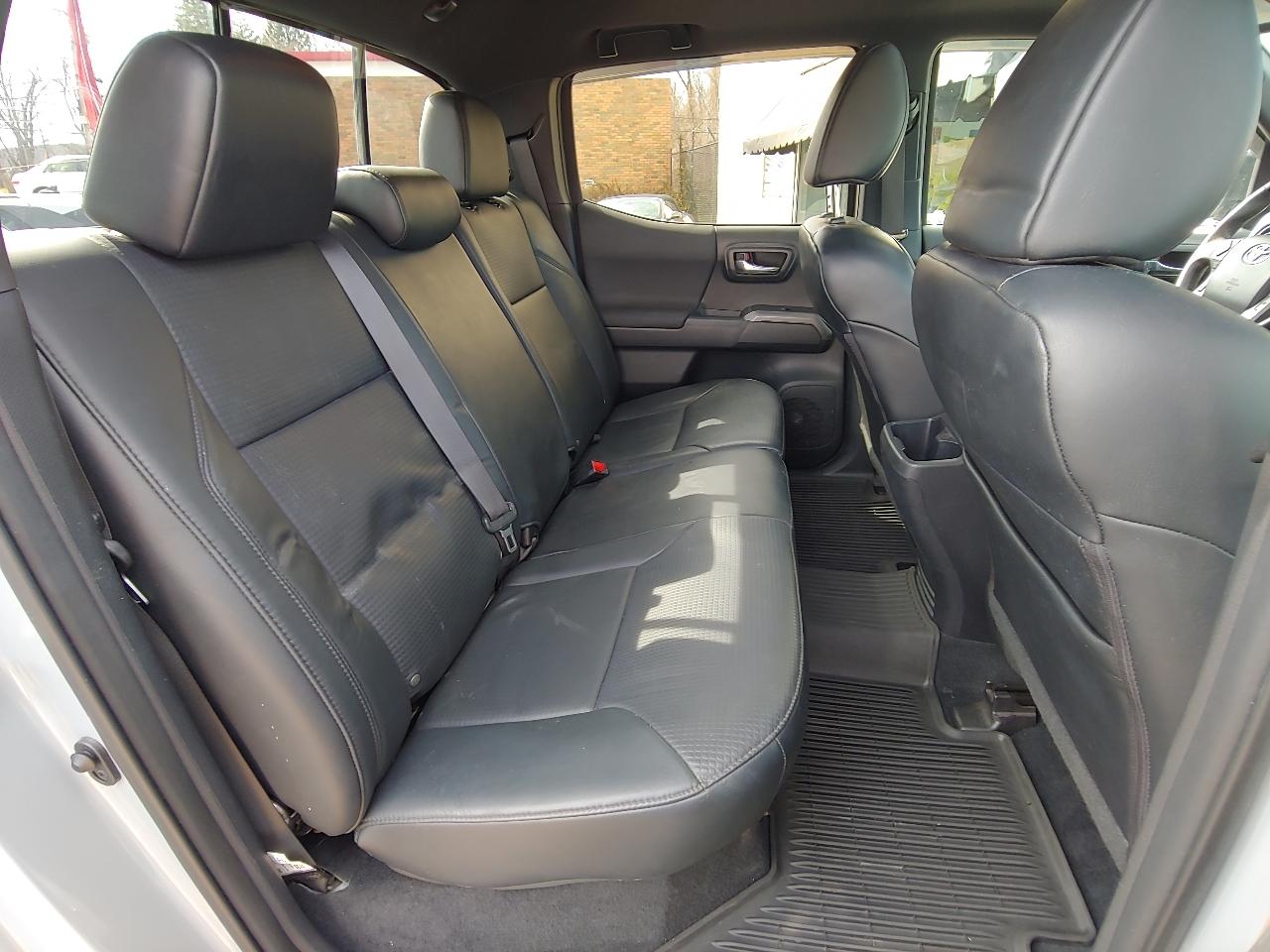 Toyota Tacoma TRD Off Road Double Cab 5' Bed V6 4x4 AT (Natl) 2018