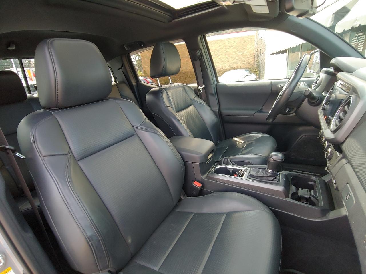 Toyota Tacoma TRD Off Road Double Cab 5' Bed V6 4x4 AT (Natl) 2018