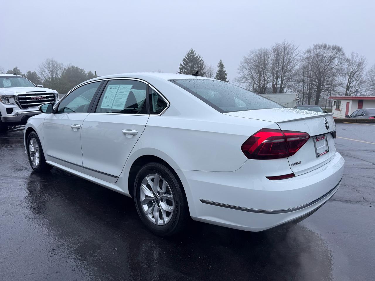 Volkswagen Passat 1.8T S Auto 2017