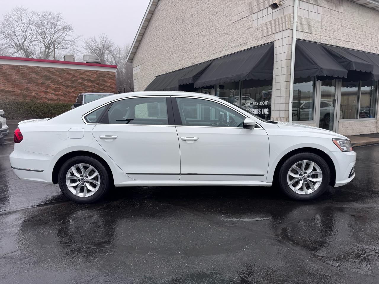 Volkswagen Passat 1.8T S Auto 2017