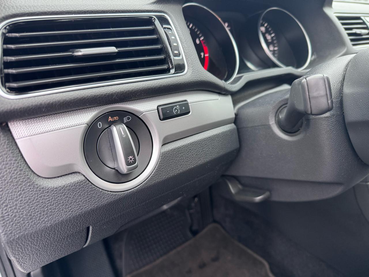 Volkswagen Passat 1.8T S Auto 2017