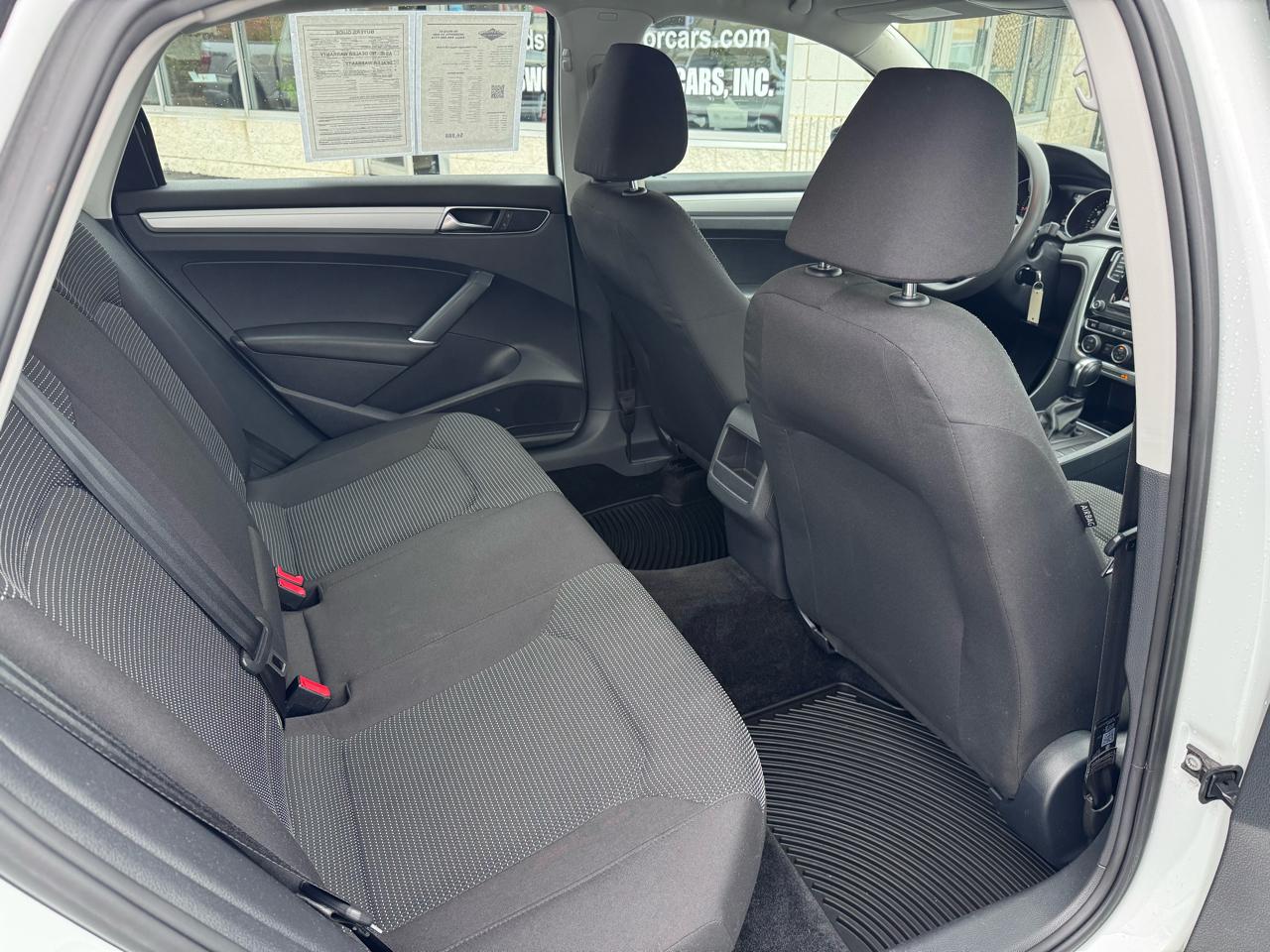 Volkswagen Passat 1.8T S Auto 2017