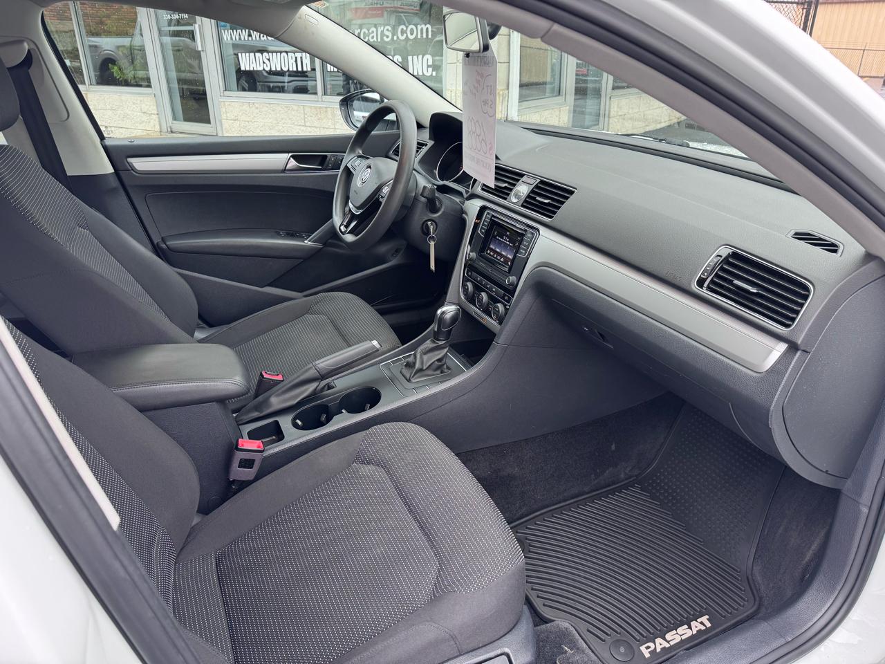 Volkswagen Passat 1.8T S Auto 2017