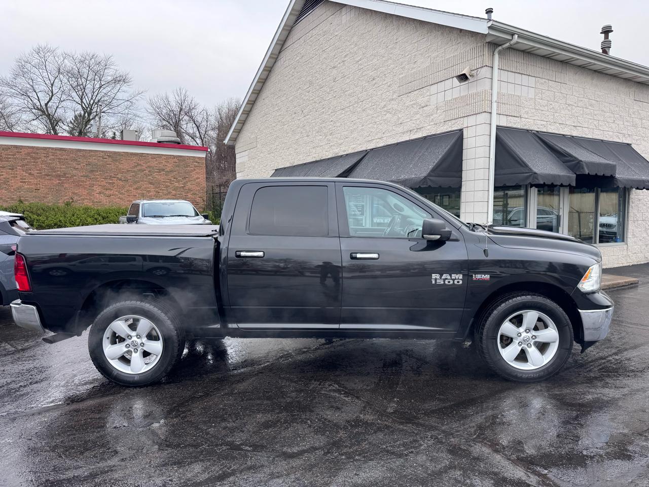 RAM 1500 SLT 2018