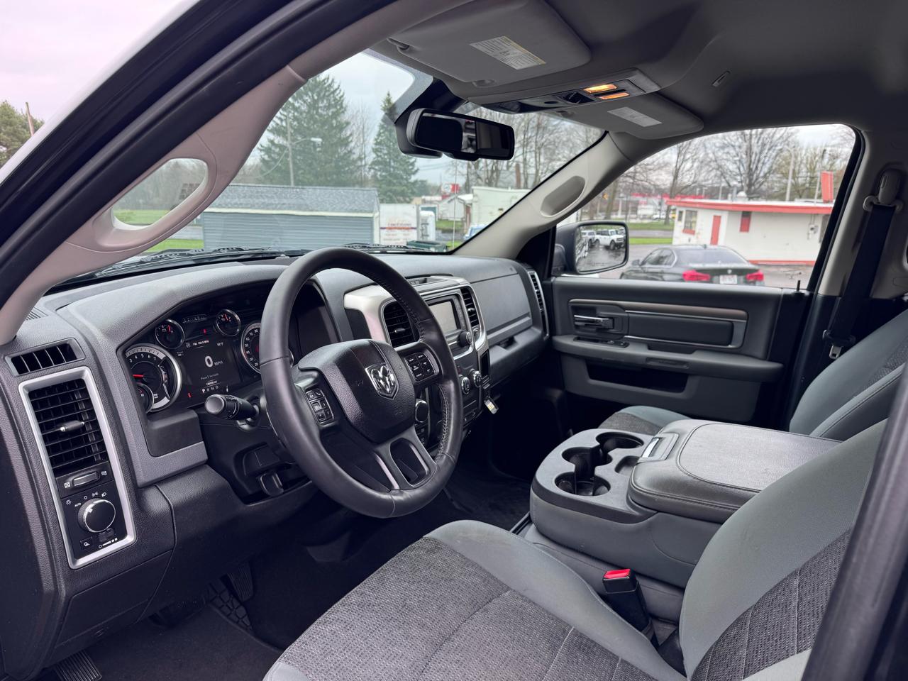 RAM 1500 SLT 2018