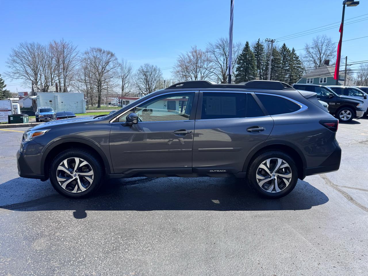 Subaru Outback Limited XT CVT 2021