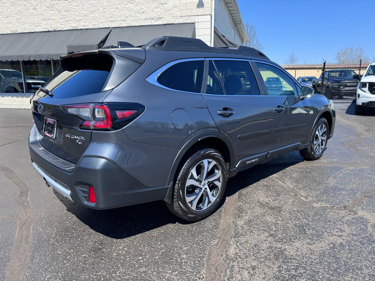 Subaru Outback Limited XT CVT 2021