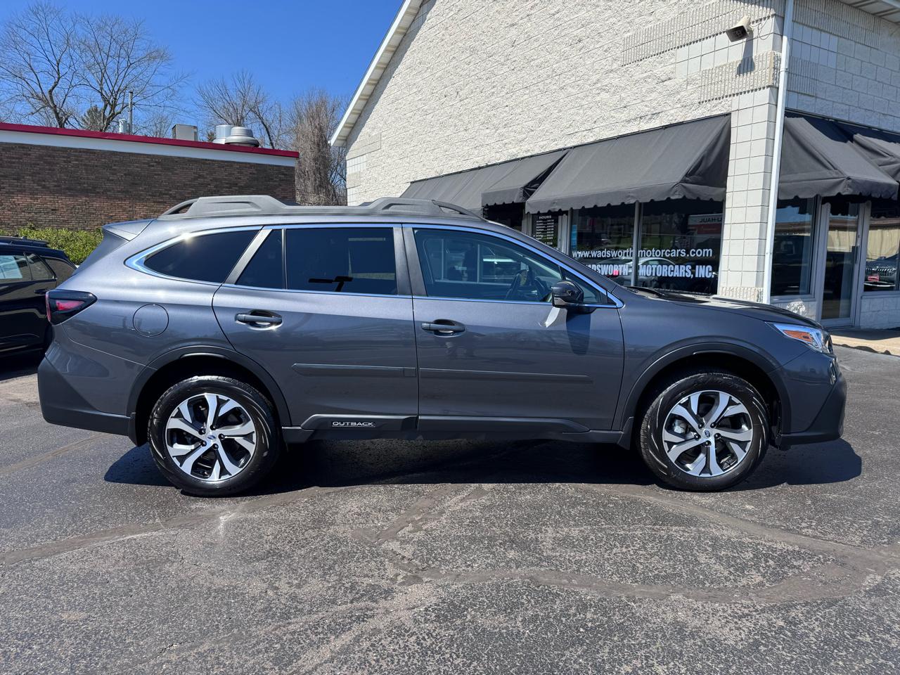 Subaru Outback Limited XT CVT 2021