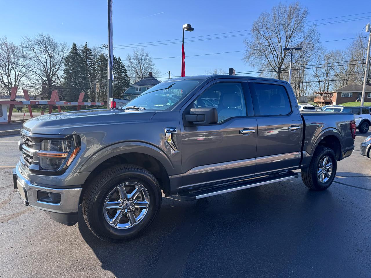 Ford F-150 XLT 4WD SuperCrew 5.5' Box 2025