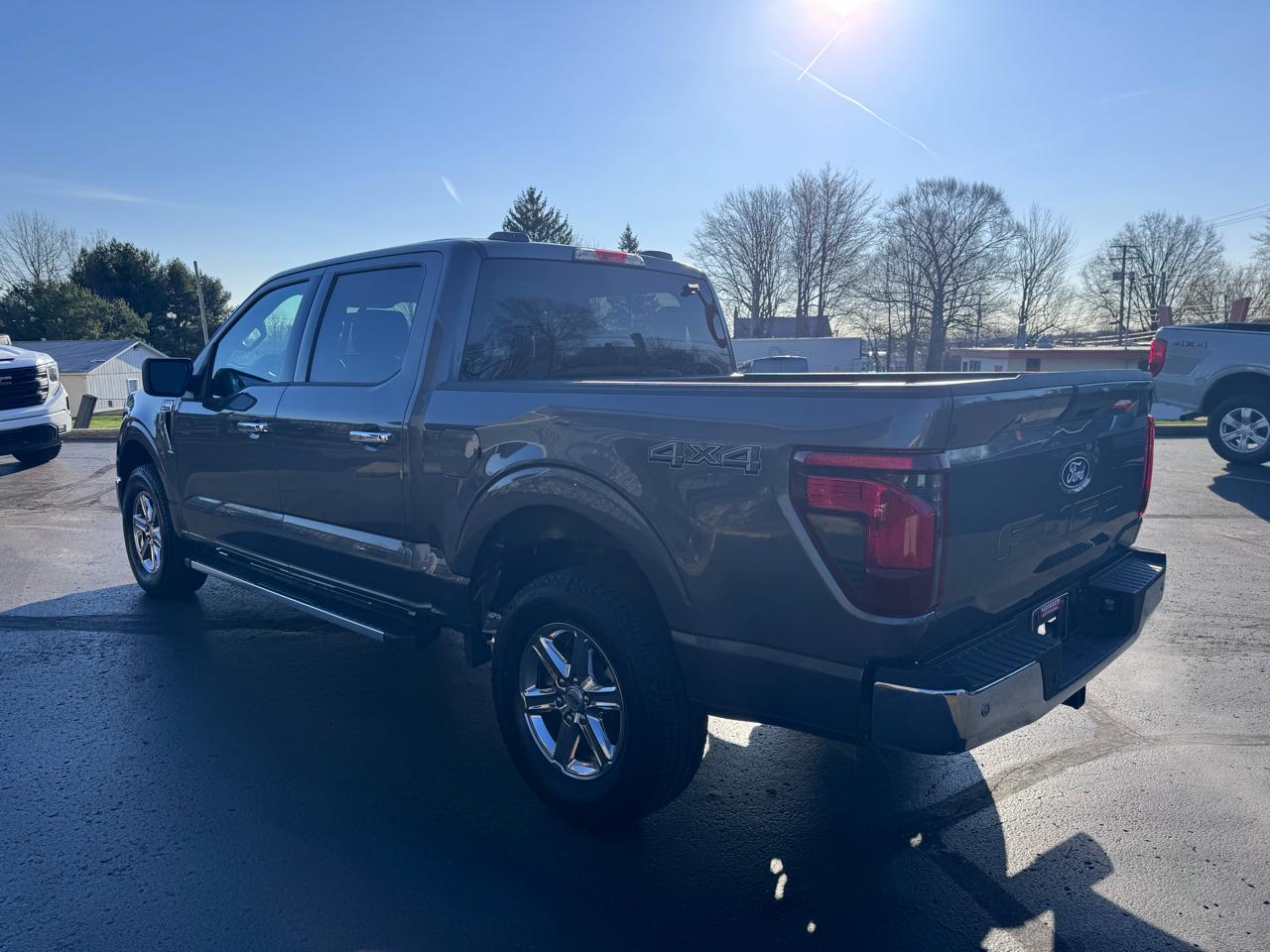 Ford F-150 XLT 4WD SuperCrew 5.5' Box 2025