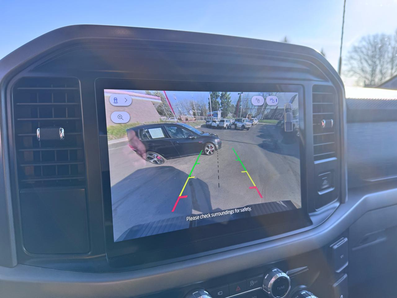 Ford F-150 XLT 4WD SuperCrew 5.5' Box 2025