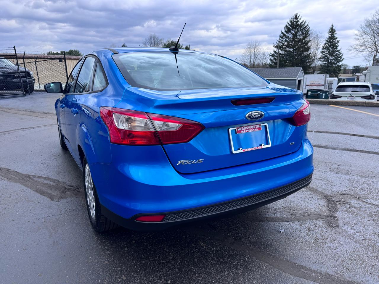 Ford Focus 4dr Sdn SE 2012