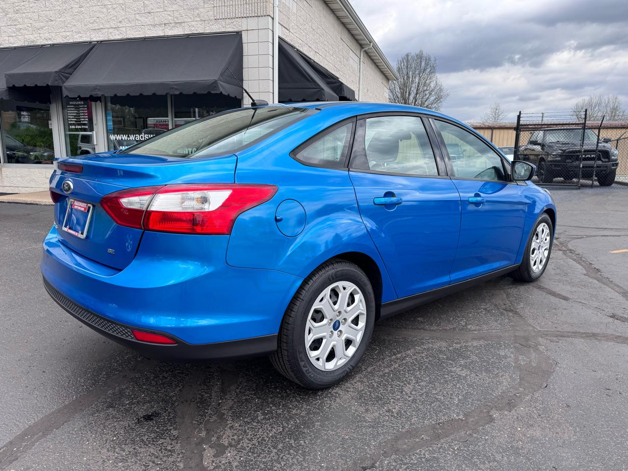 Ford Focus 4dr Sdn SE 2012