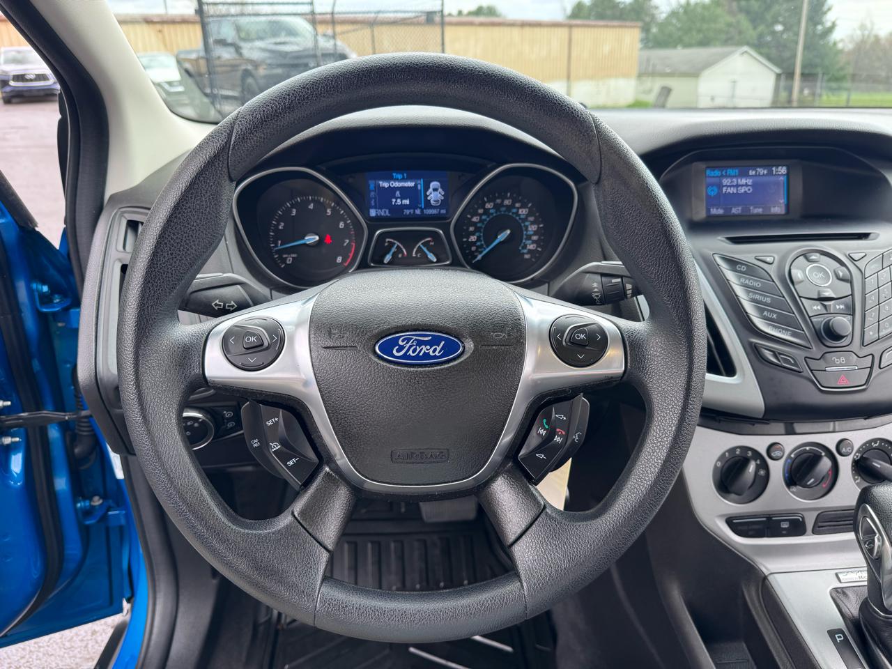 Ford Focus 4dr Sdn SE 2012