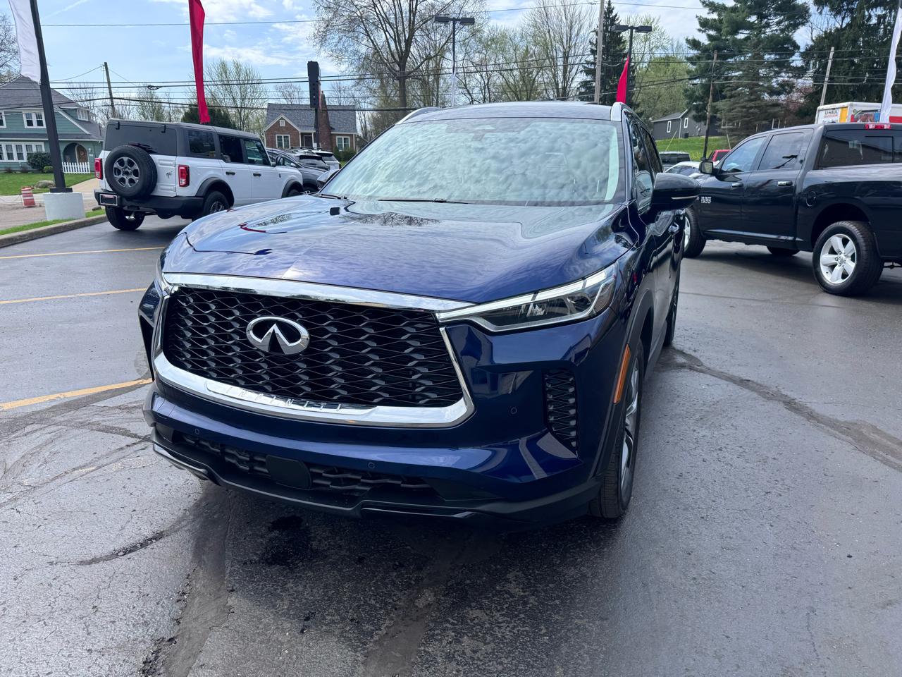 Infiniti QX60 LUXE AWD 2023