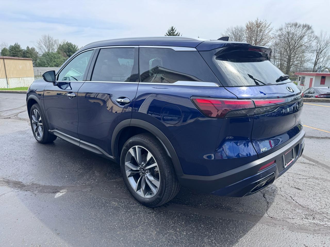 Infiniti QX60 LUXE AWD 2023