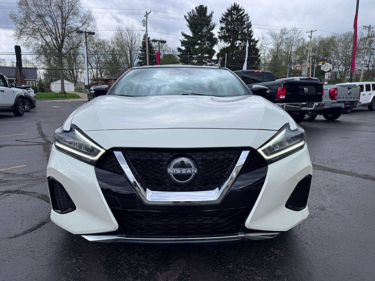 Nissan Maxima SL Sedan 2023