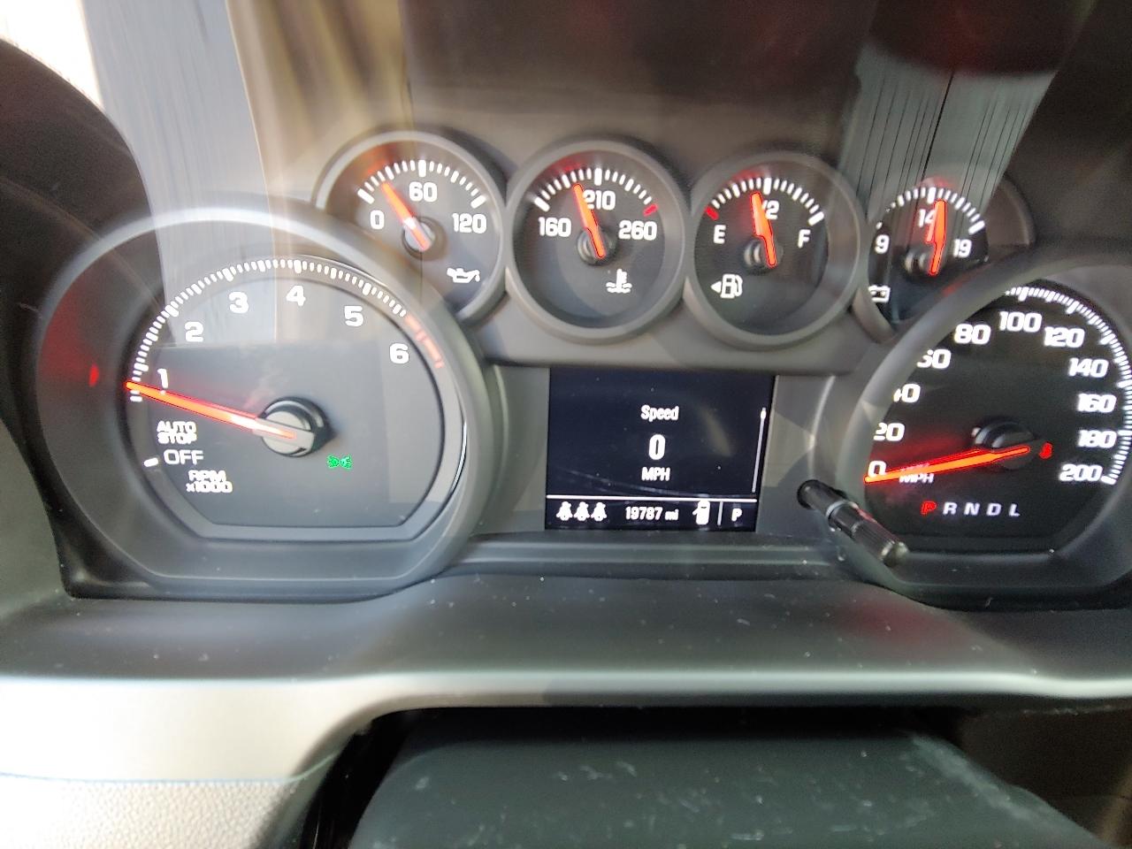 GMC Sierra 1500 4WD Crew Cab 157" Pro 2024