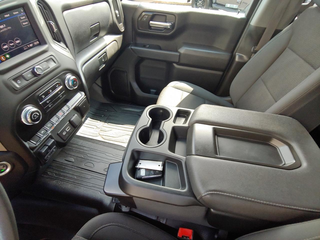 GMC Sierra 1500 4WD Crew Cab 157" Pro 2024