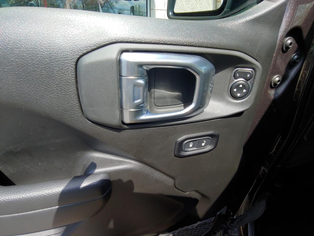 Jeep Wrangler Willys 2 Door 4x4 2025