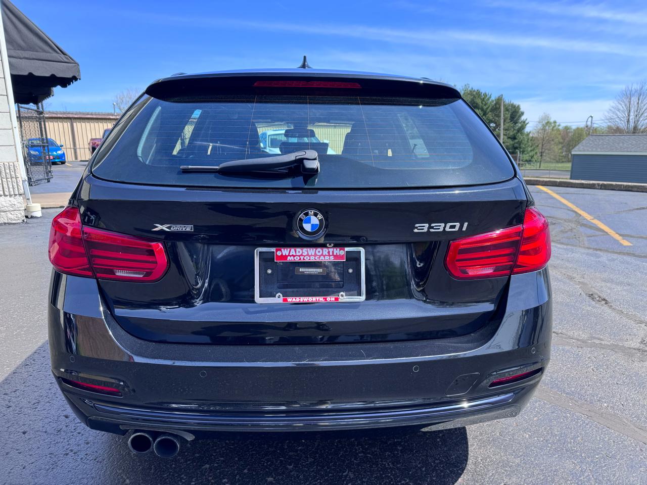 BMW 3 Series 330i xDrive Sports Wagon 2017