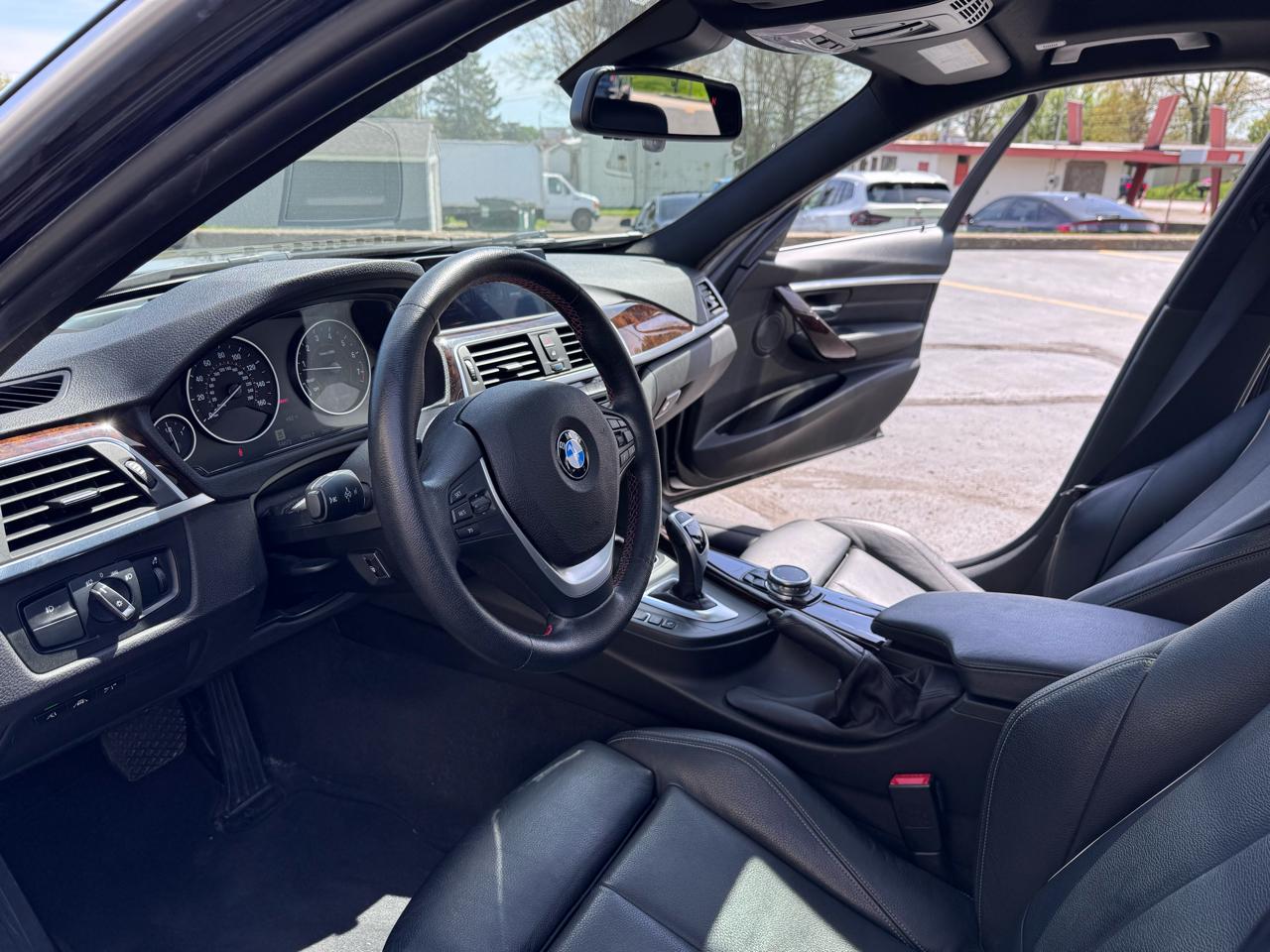 BMW 3 Series 330i xDrive Sports Wagon 2017