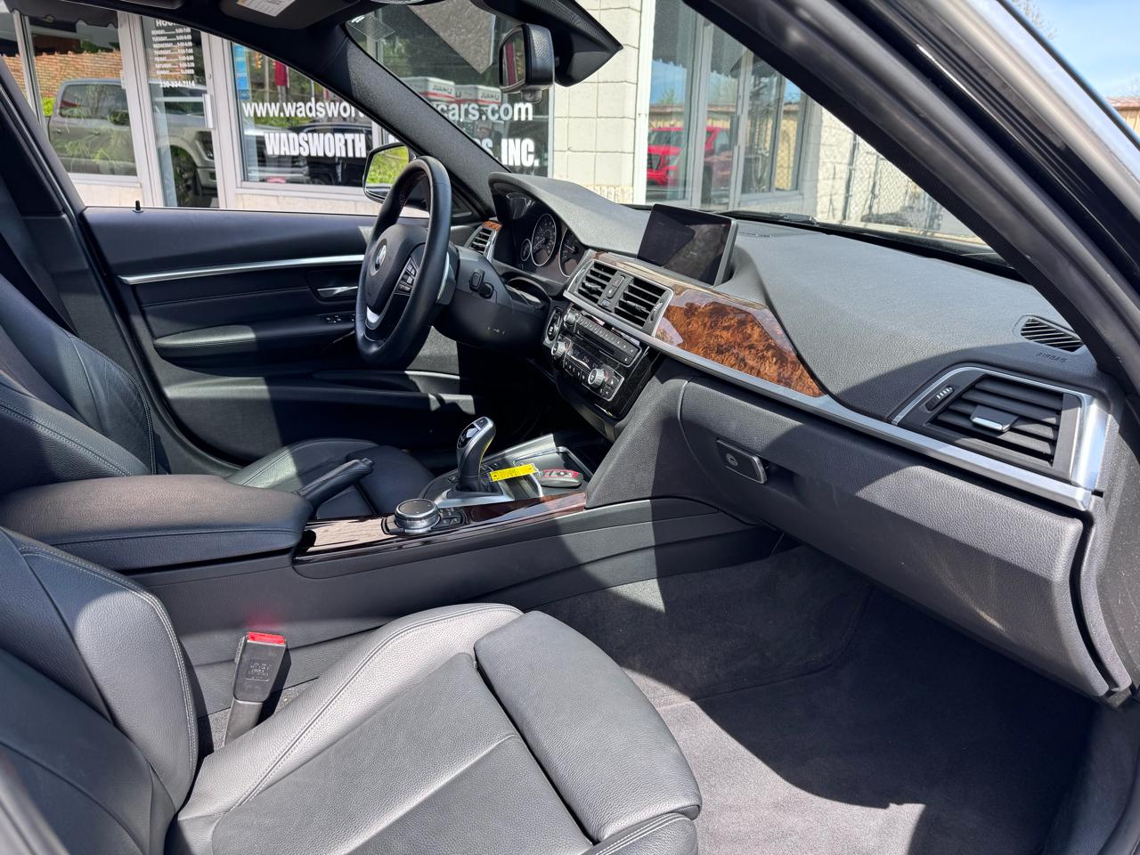 BMW 3 Series 330i xDrive Sports Wagon 2017