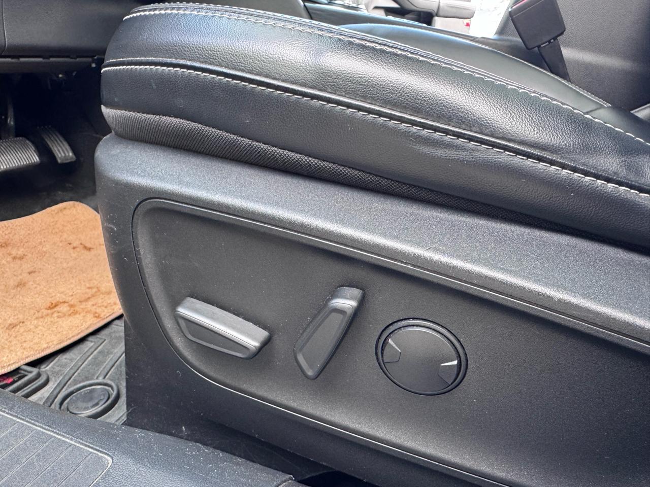 Ford Escape Platinum AWD 2023