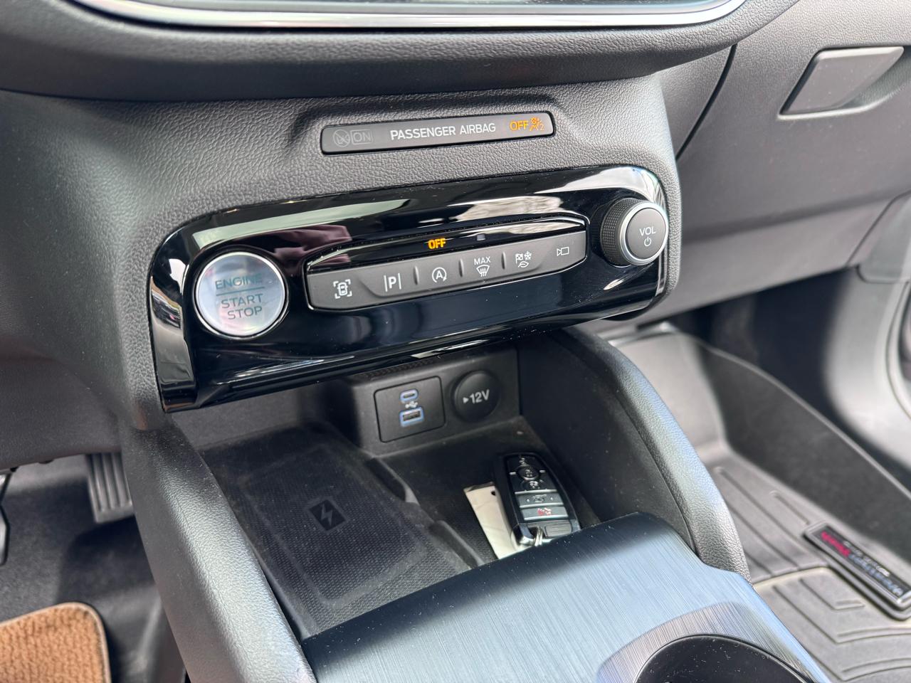 Ford Escape Platinum AWD 2023