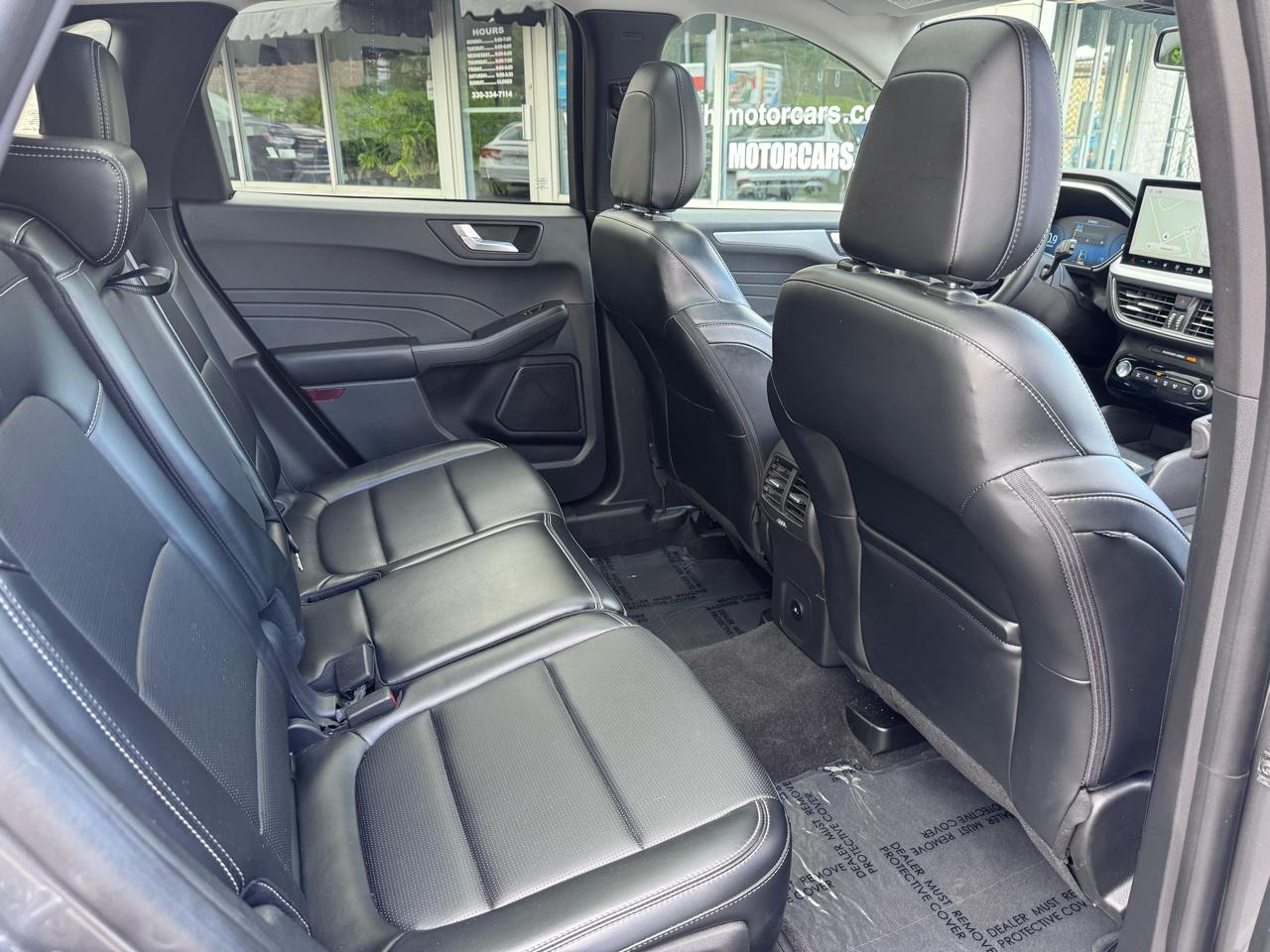 Ford Escape Platinum AWD 2023
