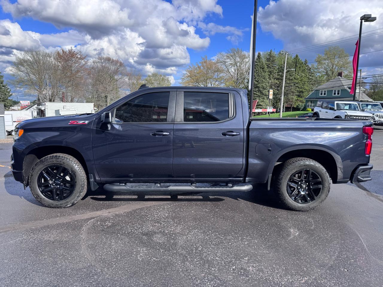 Chevrolet Silverado 1500 4WD Crew Cab 147" RST 2024