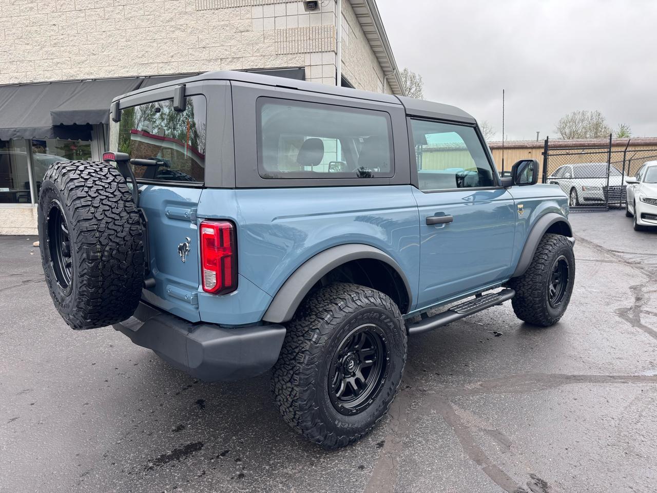 Ford Bronco Base 2 Door 4x4 2022