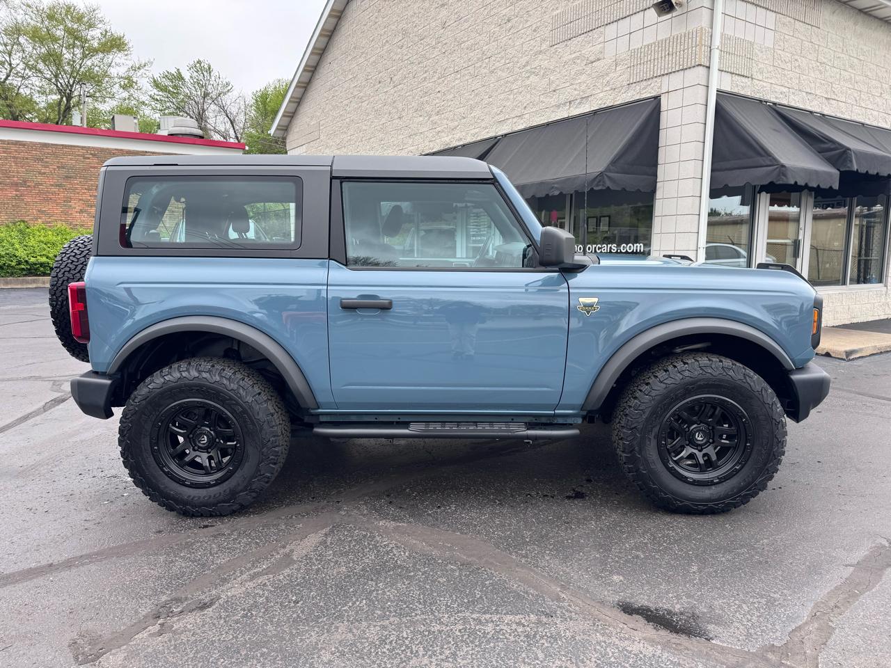 Ford Bronco Base 2 Door 4x4 2022