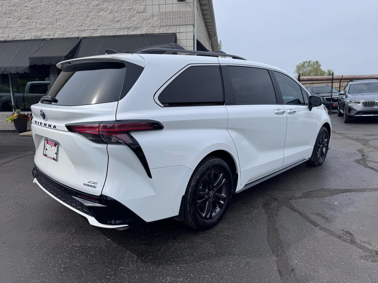 Toyota Sienna Platinum AWD 7-Passenger (Natl) 2024