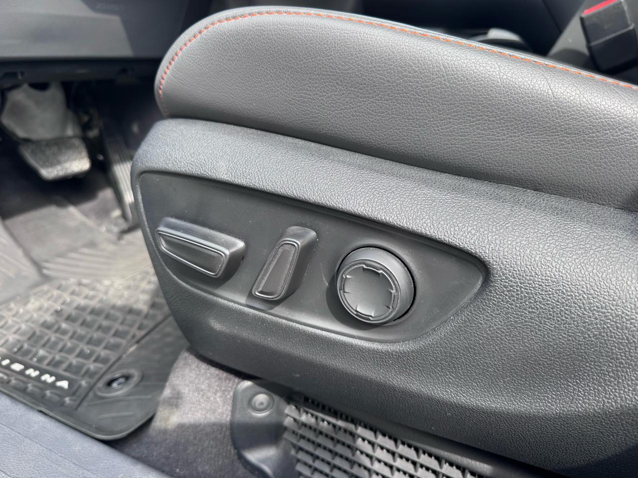 Toyota Sienna Platinum AWD 7-Passenger (Natl) 2024