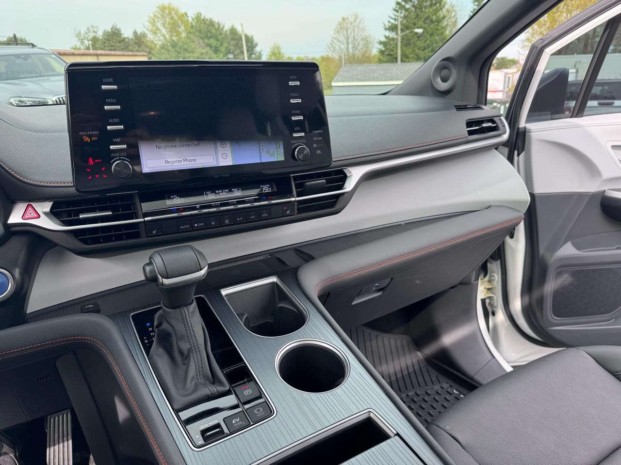 Toyota Sienna Platinum AWD 7-Passenger (Natl) 2024