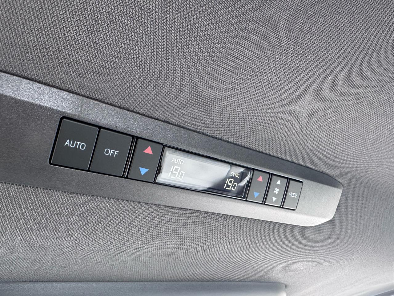 Toyota Sienna Platinum AWD 7-Passenger (Natl) 2024
